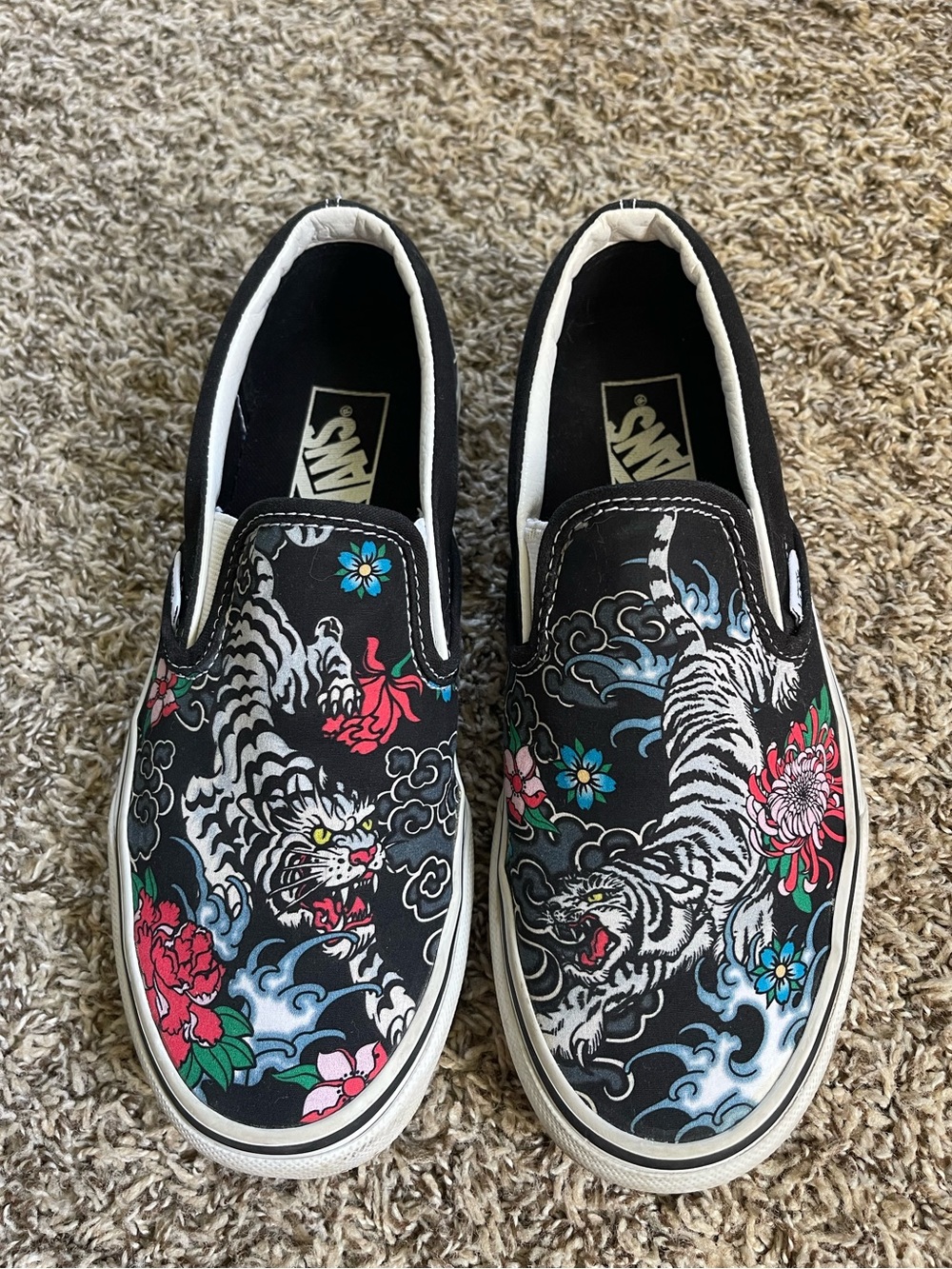 Vans Slip-On Tiger Floral Sneakers, women’s 7.5